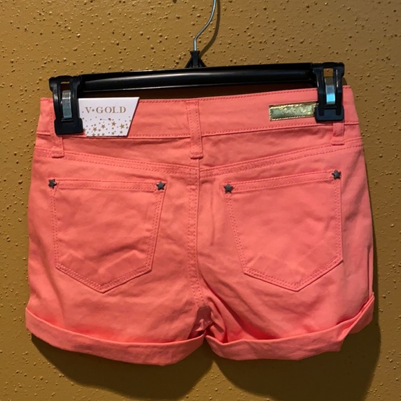 🍑 Shorts - Picture 3 of 4